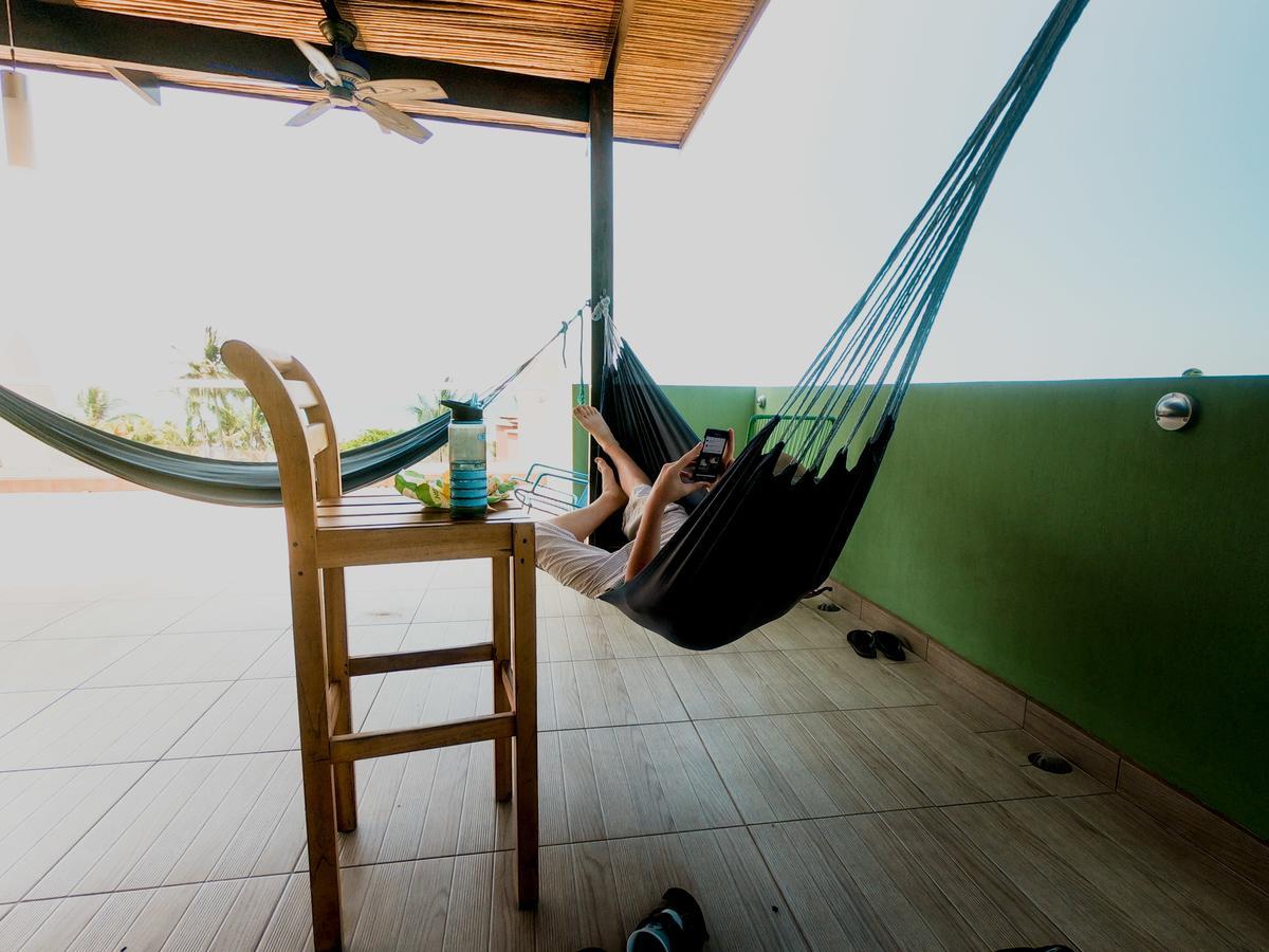Room2Board Hostel And Surf School Jacó Exterior foto
